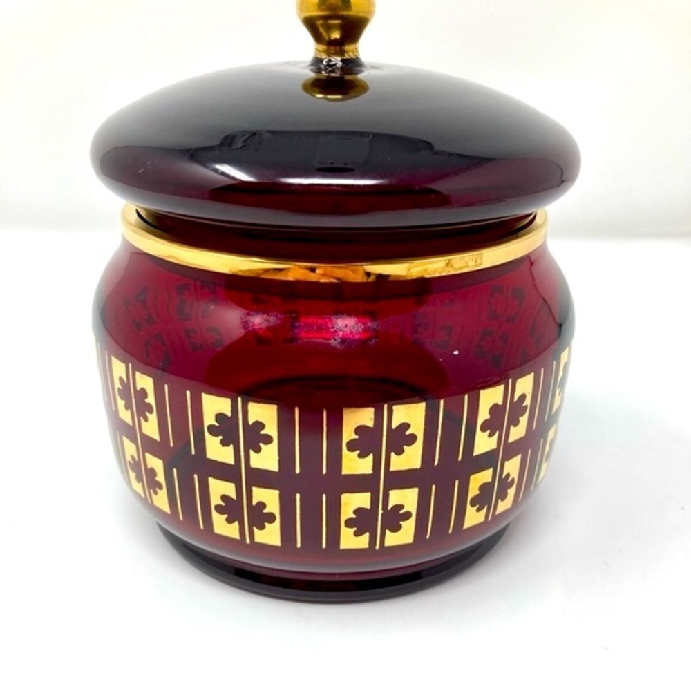 Beautiful bohemian glass jar in excellent condition with no flaws. - Picture 12 of 14